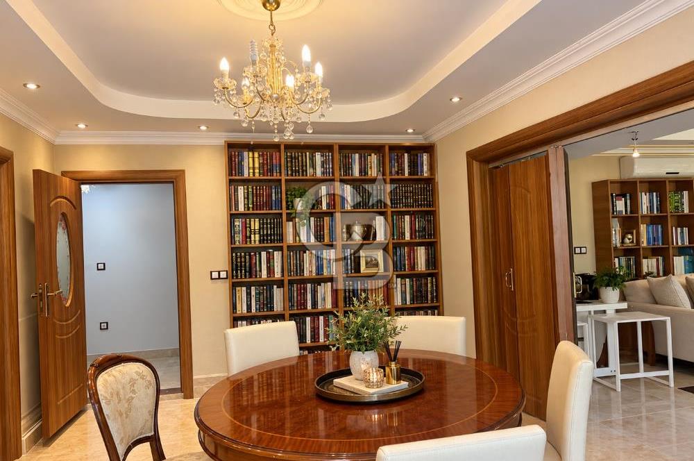 Yalova Merkez Samanlıda Havuzlu, Teraslı, 6+2 Müstakil Villa