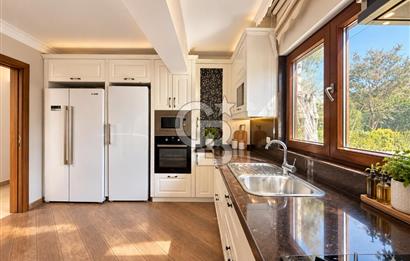 Yalova Merkez Samanlıda Havuzlu, Teraslı, 6+2 Müstakil Villa