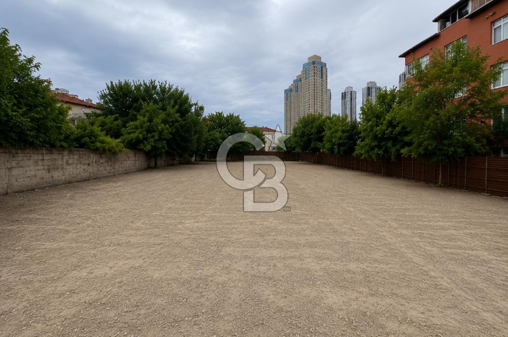 ATAŞEHİR'DE CADDE ÜZERİ SATILIK KONUT&TİCARİ ARSA
