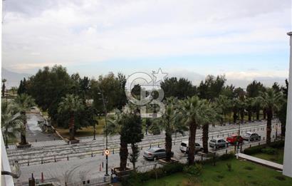 Karşıyaka Atakent'te BOSPA Karşısı Kiralık Geniş 3+1 Daire