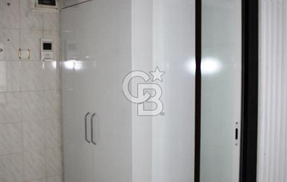 Karşıyaka Atakent'te BOSPA Karşısı Kiralık Geniş 3+1 Daire