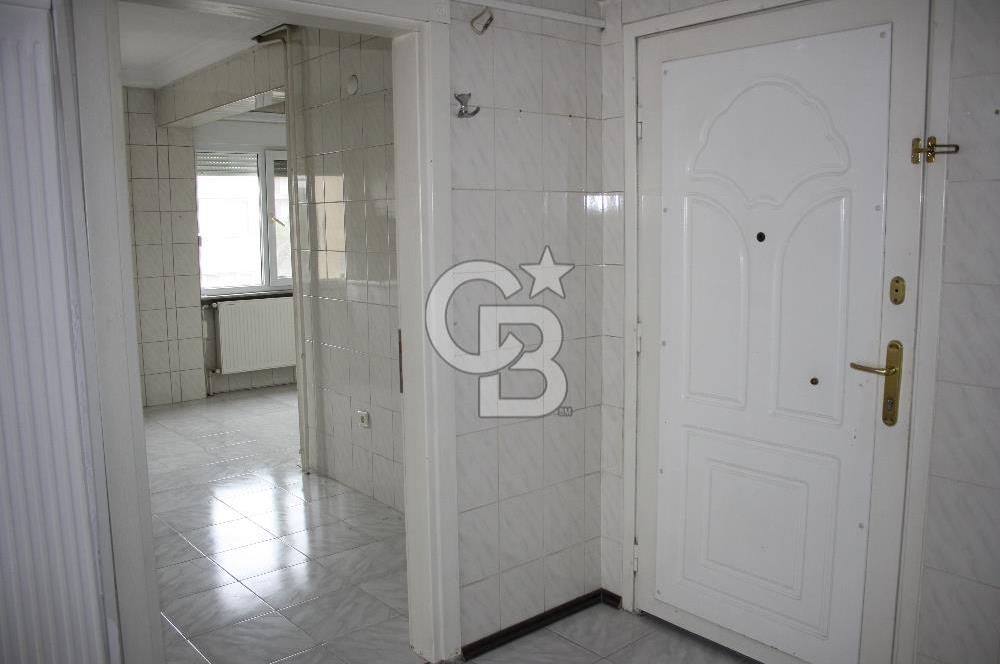 Karşıyaka Atakent'te BOSPA Karşısı Kiralık Geniş 3+1 Daire