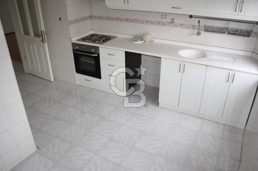 Karşıyaka Atakent'te BOSPA Karşısı Kiralık Geniş 3+1 Daire