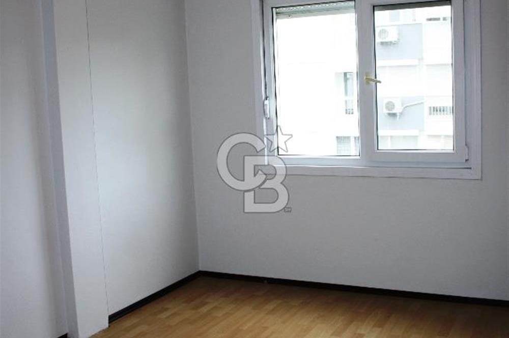 Karşıyaka Atakent'te BOSPA Karşısı Kiralık Geniş 3+1 Daire