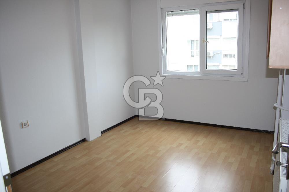 Karşıyaka Atakent'te BOSPA Karşısı Kiralık Geniş 3+1 Daire