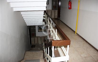Karşıyaka Atakent'te BOSPA Karşısı Kiralık Geniş 3+1 Daire