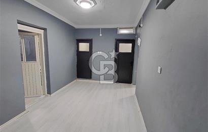 Fatih,Ali Kuşçu mah. MIıhçılar caddesinde Fatih Camiisine komşu konumda Satılık 2+1 Daire