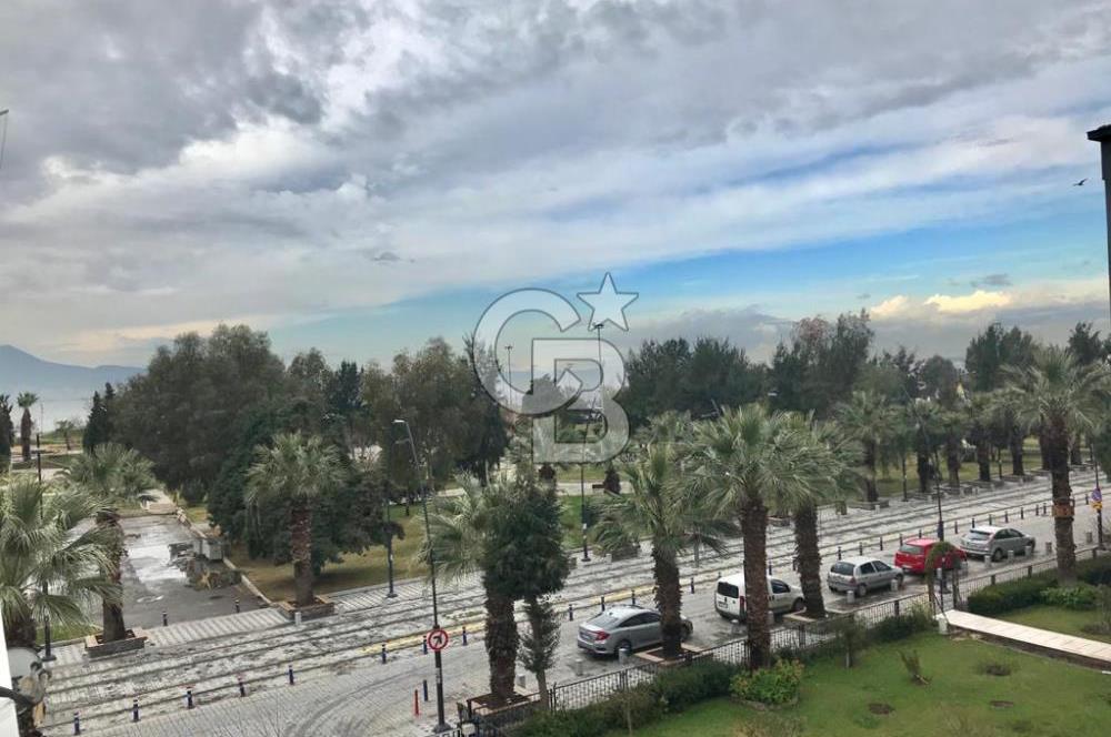 Karşıyaka Atakent'te BOSPA Karşısı Kiralık Geniş 3+1 Daire