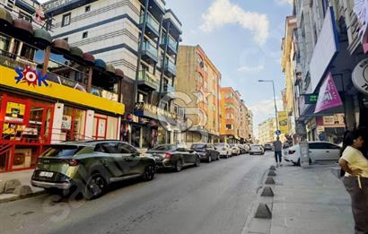 CADDE ÜZERİ YÜRÜYÜŞ YOLUNDA DEVREN KADIN GİYİM MAĞAZASI