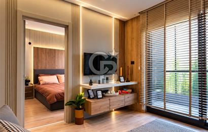 ÇANDARLI'DA 1+1 HAVUZLU GÜVENLİKLİ SİTE'DE SATILIK 55m2 DAİRE