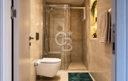 ÇANDARLI'DA 1+1 HAVUZLU GÜVENLİKLİ SİTE'DE SATILIK 55m2 DAİRE