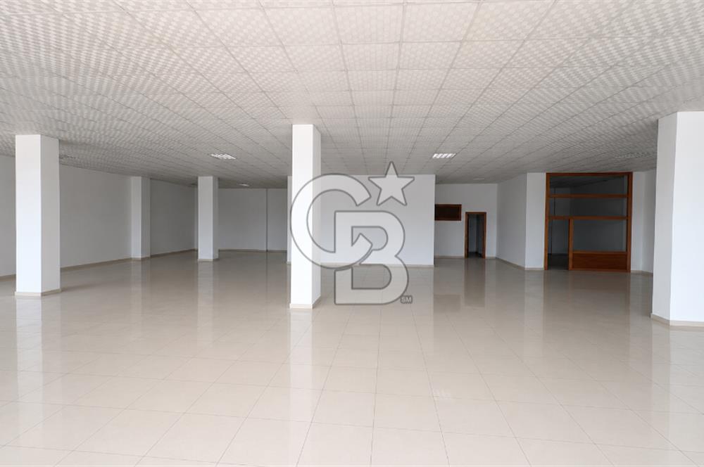 TABELA DEĞERİ YÜKSEK CADDE ÜZERİNDE SATILIK 700 M2 DÜKKAN