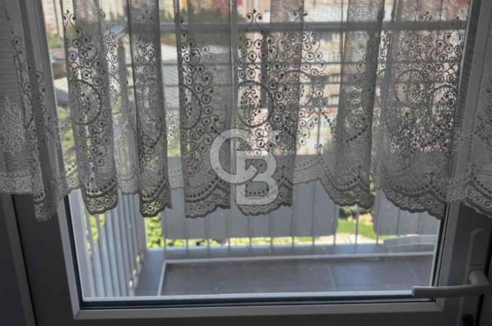 BEYLİKDÜZÜ KAVAKLI'DA SATILIK KAT MÜLKİYETLİ METROBÜSE YAKIN