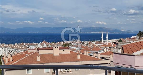 Güzelyalı Eğitim Kudret 2 Sitesi Deniz Manzaralı Satılık Daire - 375838