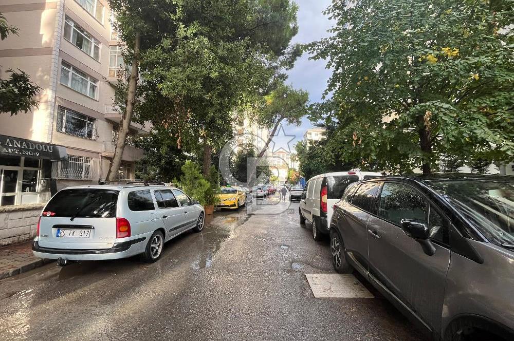 Erenköy Şevki Özengin Sokakta yeni binada 2+1 Kiralık boş daire 