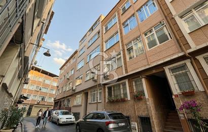 Kocamustafapaşa Silivrikapı Mahallesi’nde 2. Katta Satılık 2+1 Daire