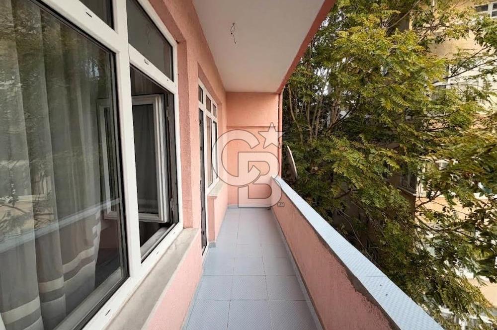 Kocamustafapaşa Silivrikapı Mahallesi’nde 2. Katta Satılık 2+1 Daire