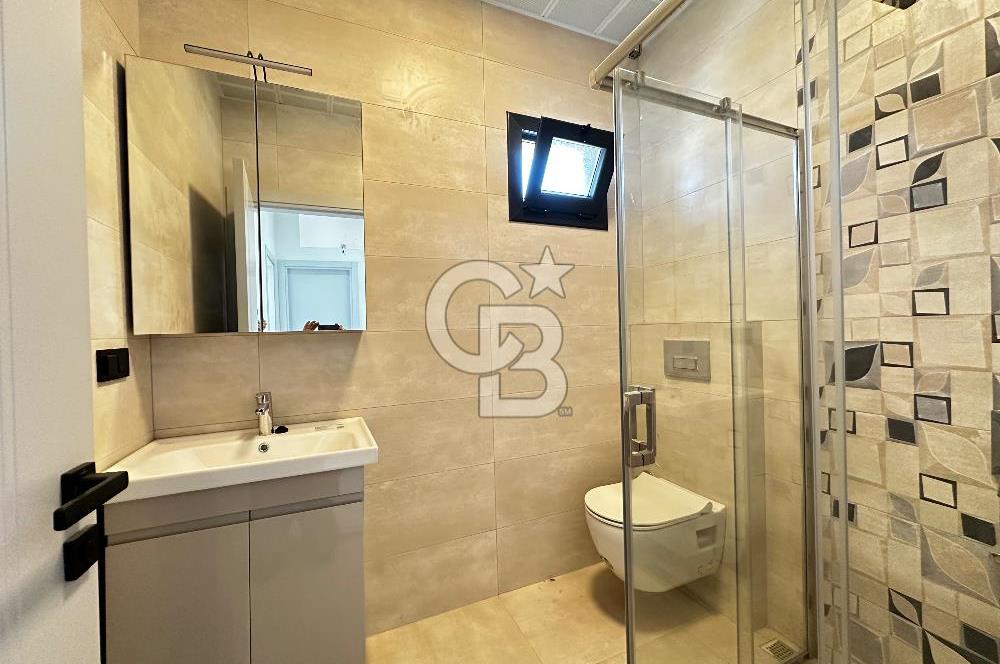 Kuşadası Davutlar’da Havuzlu 4+1 Satılık Lüks Villa 