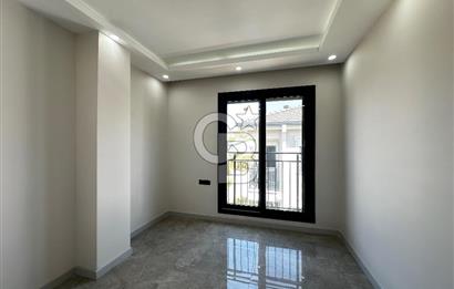 Kuşadası Davutlar’da Havuzlu 4+1 Satılık Lüks Villa 