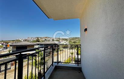 Kuşadası Davutlar’da Havuzlu 4+1 Satılık Lüks Villa 