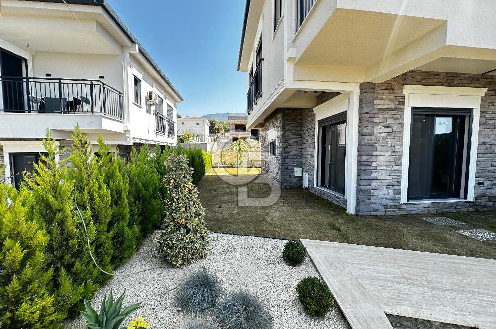 Kuşadası Davutlar’da Havuzlu 4+1 Satılık Lüks Villa 
