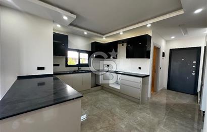 Kuşadası Davutlar’da Havuzlu 4+1 Satılık Lüks Villa 