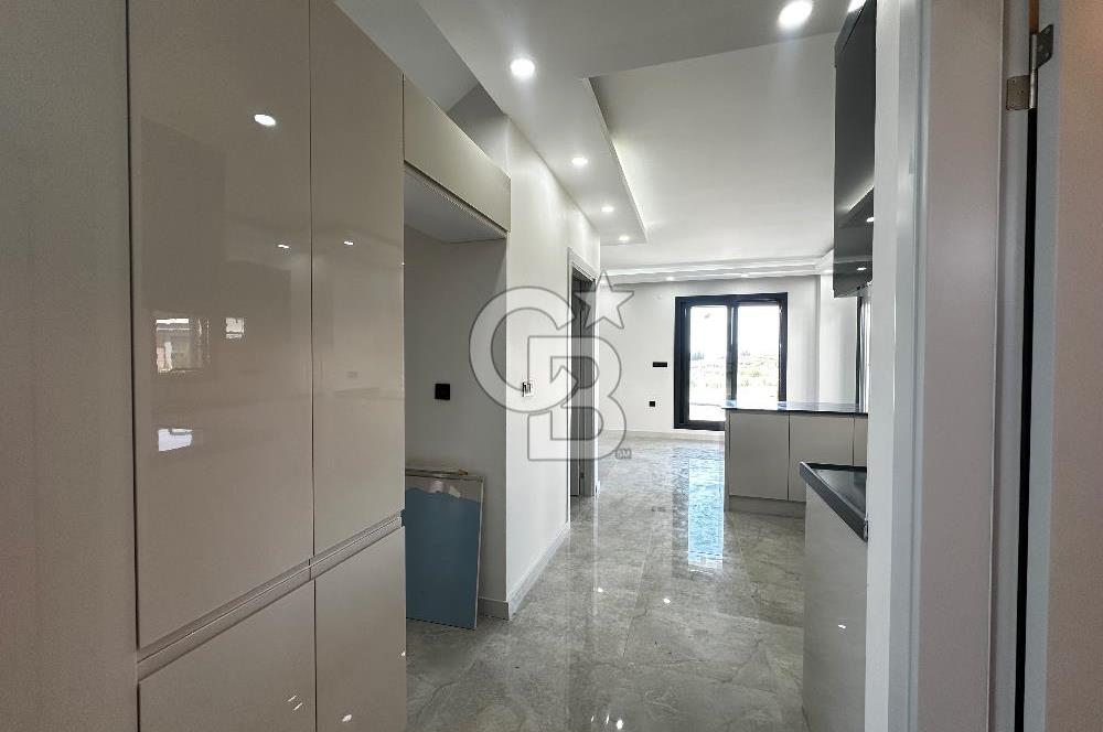 Kuşadası Davutlar’da Havuzlu 4+1 Satılık Lüks Villa 