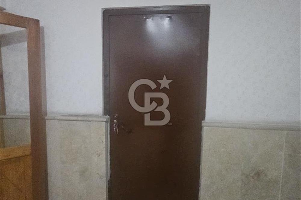 KEÇİÖREN MERKEZDE YENİ BİNADA, 40 M² DEPOLU SATILIK 3+1 DAİRE