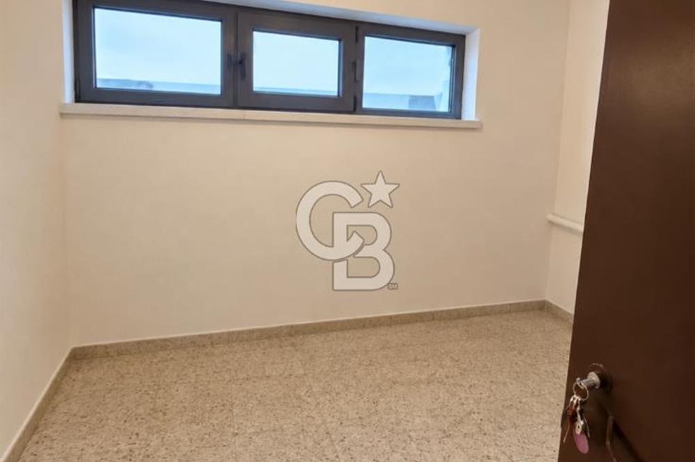 KEÇİÖREN MERKEZDE YENİ BİNADA, 40 M² DEPOLU SATILIK 3+1 DAİRE