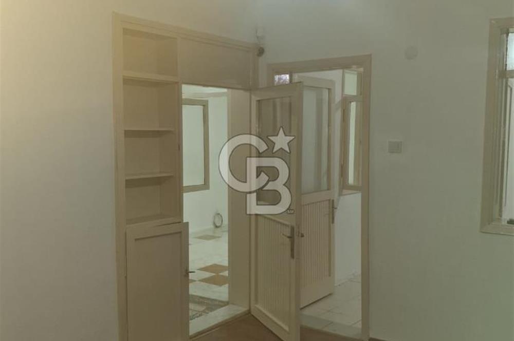 Bornova Tuna Mahallesinde Kiralık 3+1 Kiralık Klasik Daire