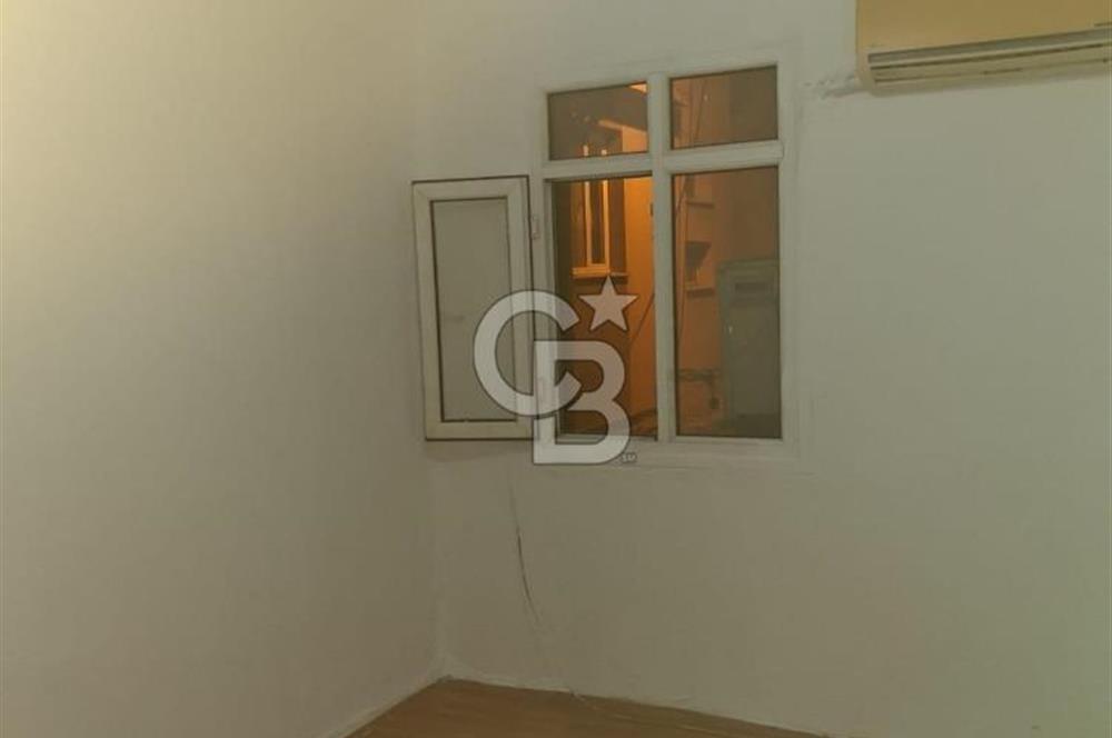 Bornova Tuna Mahallesinde Kiralık 3+1 Kiralık Klasik Daire