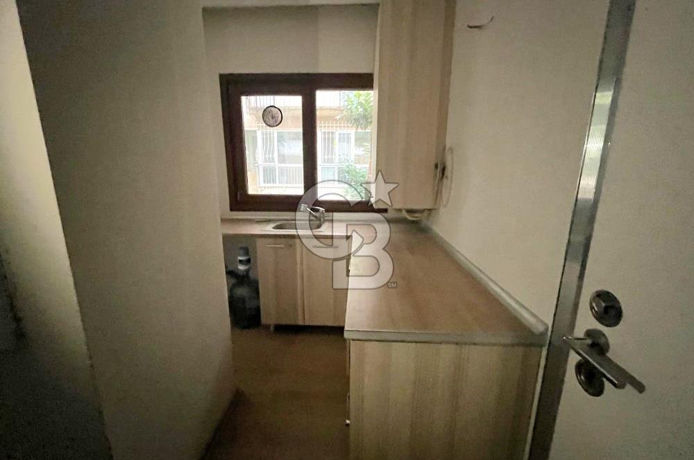 Erenköy Şevki Özengin Sokakta yeni binada 2+1 Kiralık boş daire 