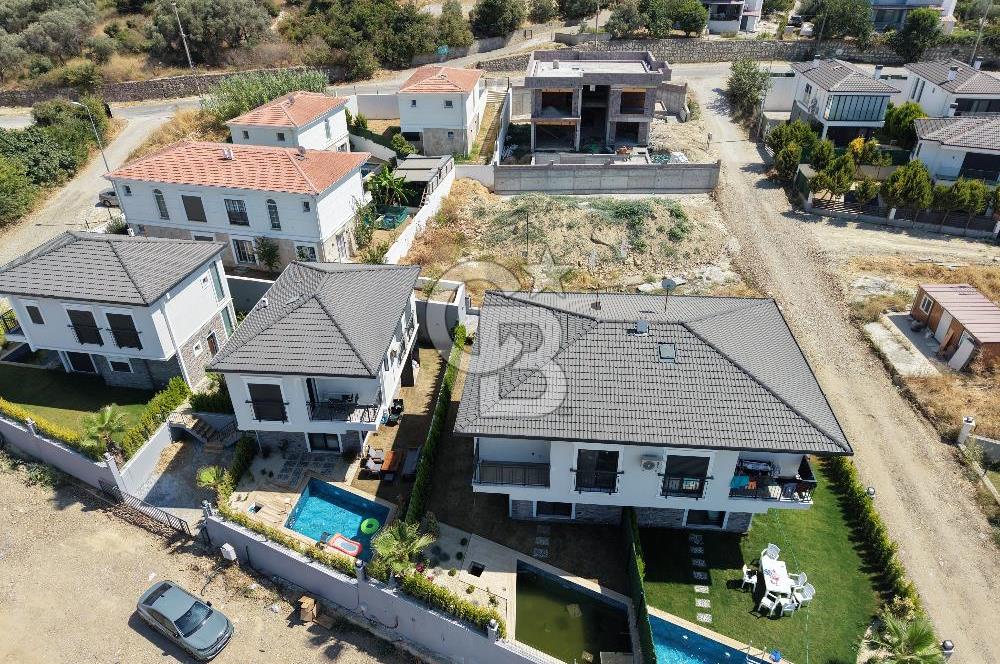 Kuşadası Davutlar’da Havuzlu 4+1 Satılık Lüks Villa 