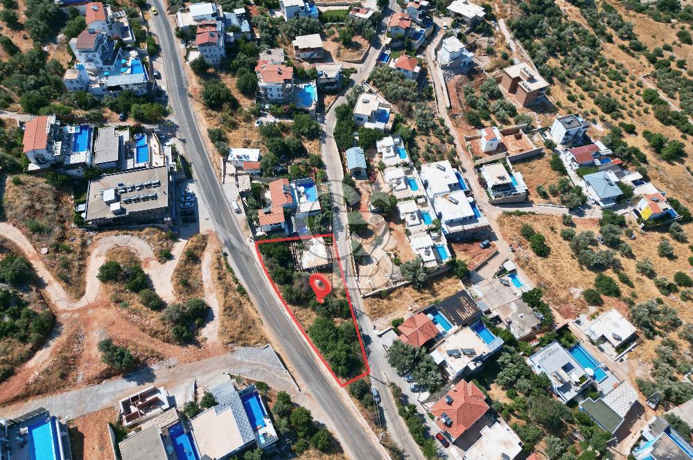 Kaş Bezirgan Villalar Bölgesinde Ana Yola Cepheli