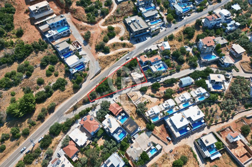 Kaş Bezirgan Villalar Bölgesinde Ana Yola Cepheli