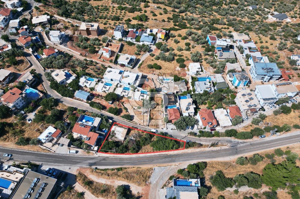 Kaş Bezirgan Villalar Bölgesinde Ana Yola Cepheli