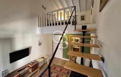 Küçükköy’de Taş Mimarili 6 Oda Kapasiteli Satılık Butik Otel