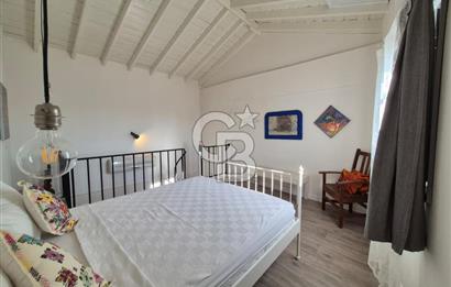 Küçükköy’de Taş Mimarili 6 Oda Kapasiteli Satılık Butik Otel