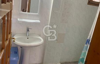 ÜRKMEZDE DENİZE 50 METRE YAKINLIKTA KİRALIK TRİPLEKS VİLLA