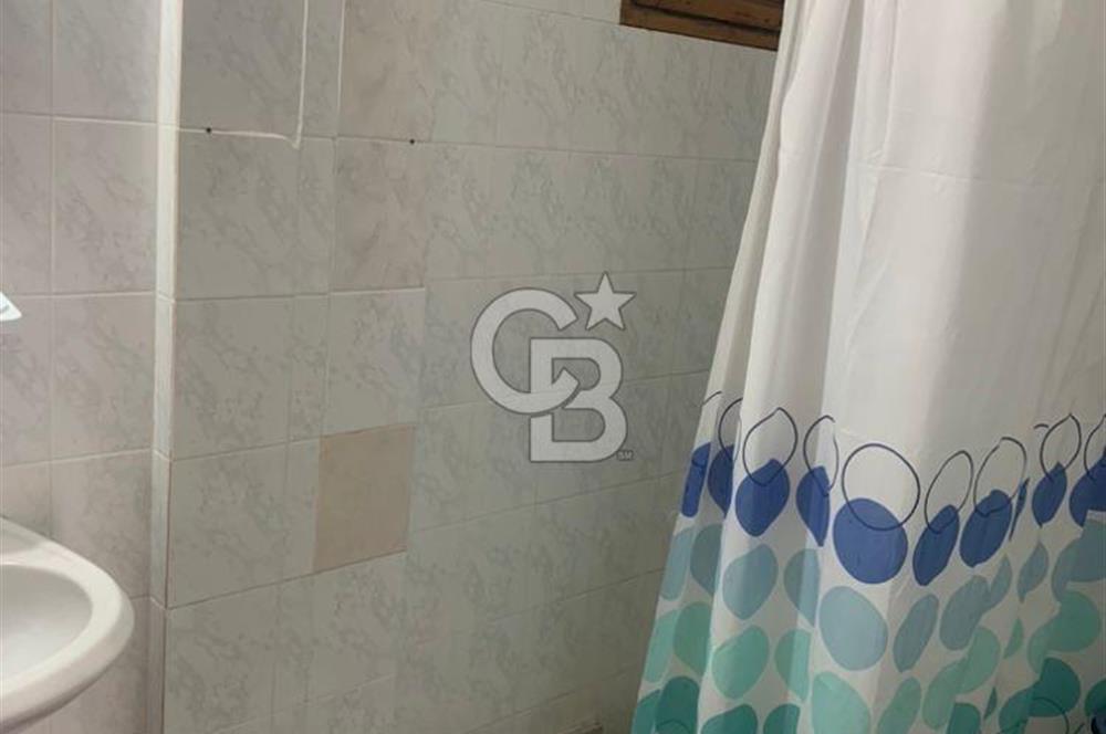 ÜRKMEZDE DENİZE 50 METRE YAKINLIKTA KİRALIK TRİPLEKS VİLLA
