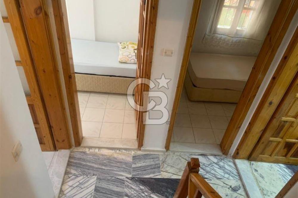 ÜRKMEZDE DENİZE 50 METRE YAKINLIKTA KİRALIK TRİPLEKS VİLLA
