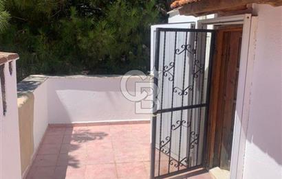 ÜRKMEZDE DENİZE 50 METRE YAKINLIKTA KİRALIK TRİPLEKS VİLLA