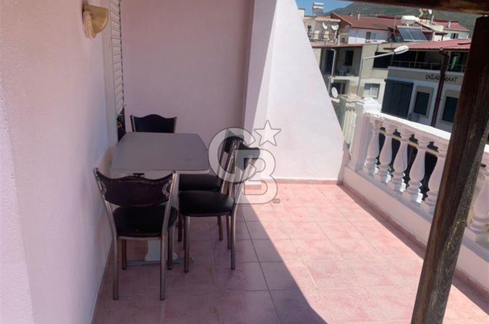 ÜRKMEZDE DENİZE 50 METRE YAKINLIKTA KİRALIK TRİPLEKS VİLLA