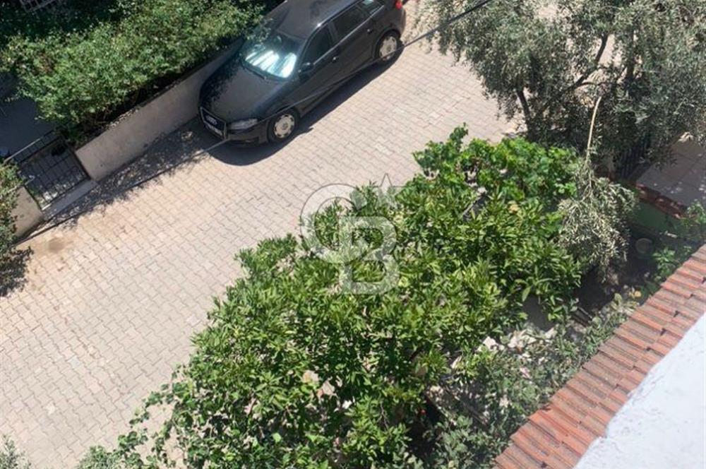 ÜRKMEZDE DENİZE 50 METRE YAKINLIKTA KİRALIK TRİPLEKS VİLLA
