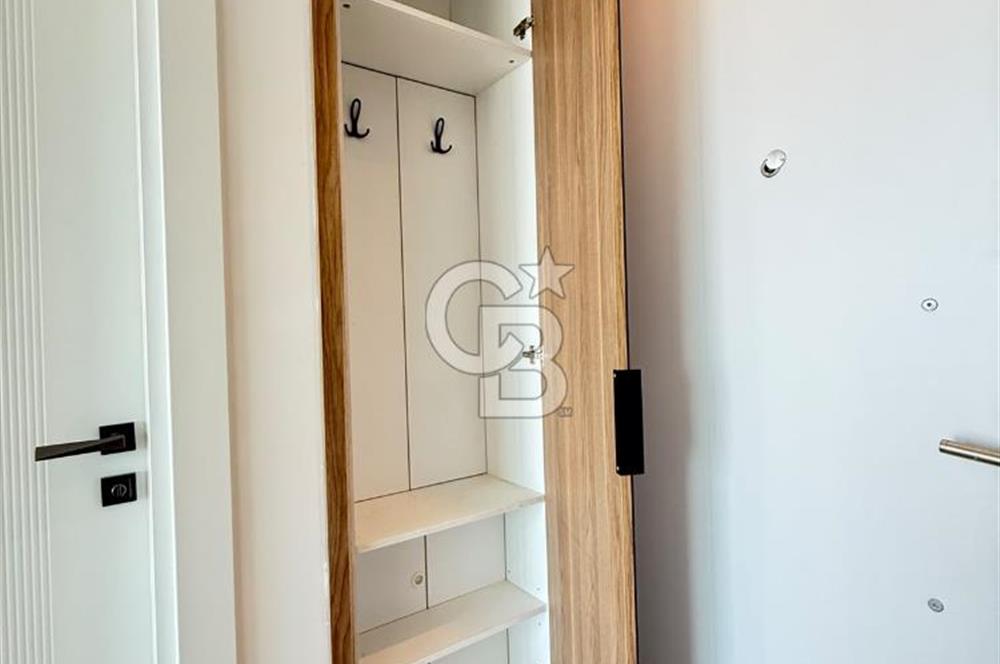İnci Smyrna' da Deniz Manzaralı Satılık 1+1 Daire