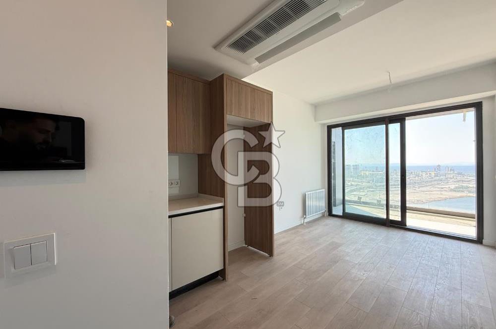 İnci Smyrna' da Deniz Manzaralı Satılık 1+1 Daire