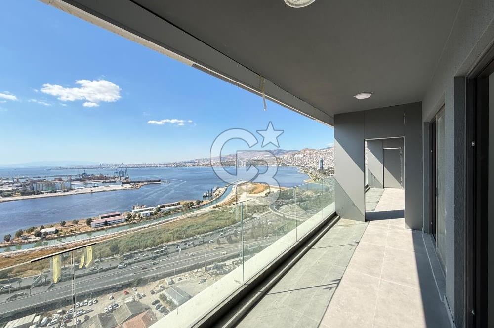 İnci Smyrna' da Deniz Manzaralı Satılık 1+1 Daire