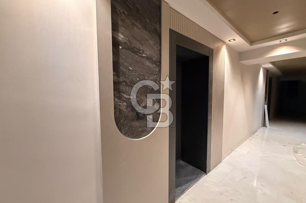 İnci Smyrna' da Deniz Manzaralı Satılık 1+1 Daire