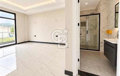 KOCAELİ BAŞİSKELE YENİKÖY MERKEZ SİTE İÇİNDE SATILIK 4+1 VİLLA