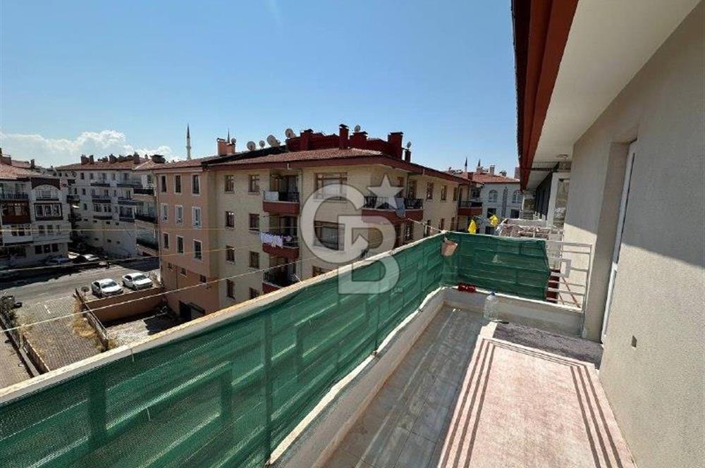 Atapark Caddesine 2 Bina Yakını 125 m²,3+1, 3.Kat, Satılık Daire